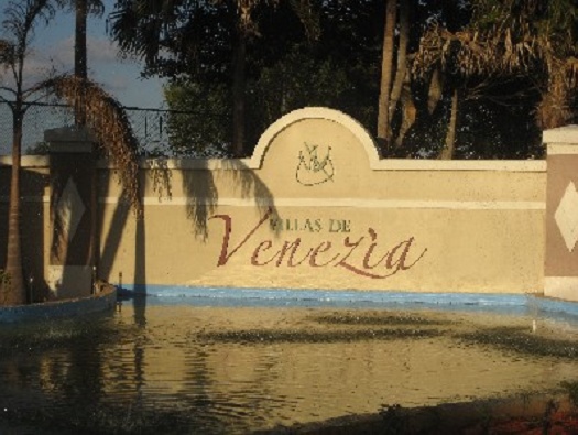 Villas de Venezia Condo